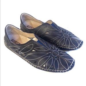 Navy Blue Pikolinos Size 41 Leather Flat Sandals